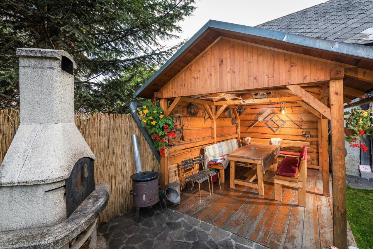 ブレズノ Drevenica Polomka, 5 Min Peso Restauracia, Ticha Ulica, Potokヴィラ エクステリア 写真