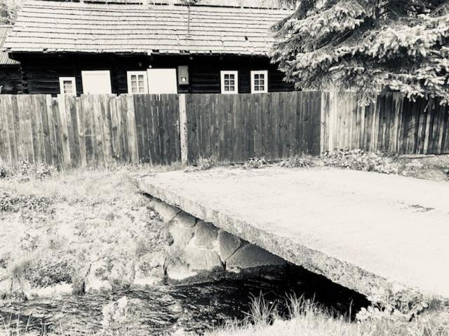 ブレズノ Drevenica Polomka, 5 Min Peso Restauracia, Ticha Ulica, Potokヴィラ エクステリア 写真